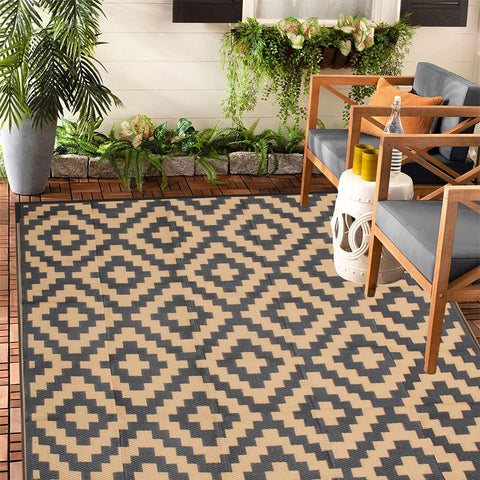Beige and navy enipate geometric outdoor reversible rug with easy cleaning for patios and garden decks