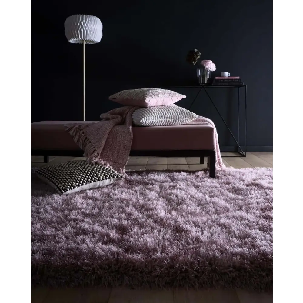 Extravagance Rose Shaggy Rug - Rugs