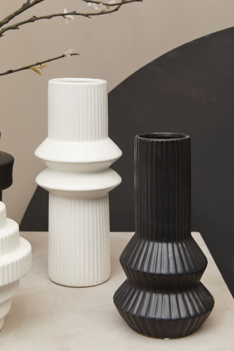 Fabia Black Ribbed Vase