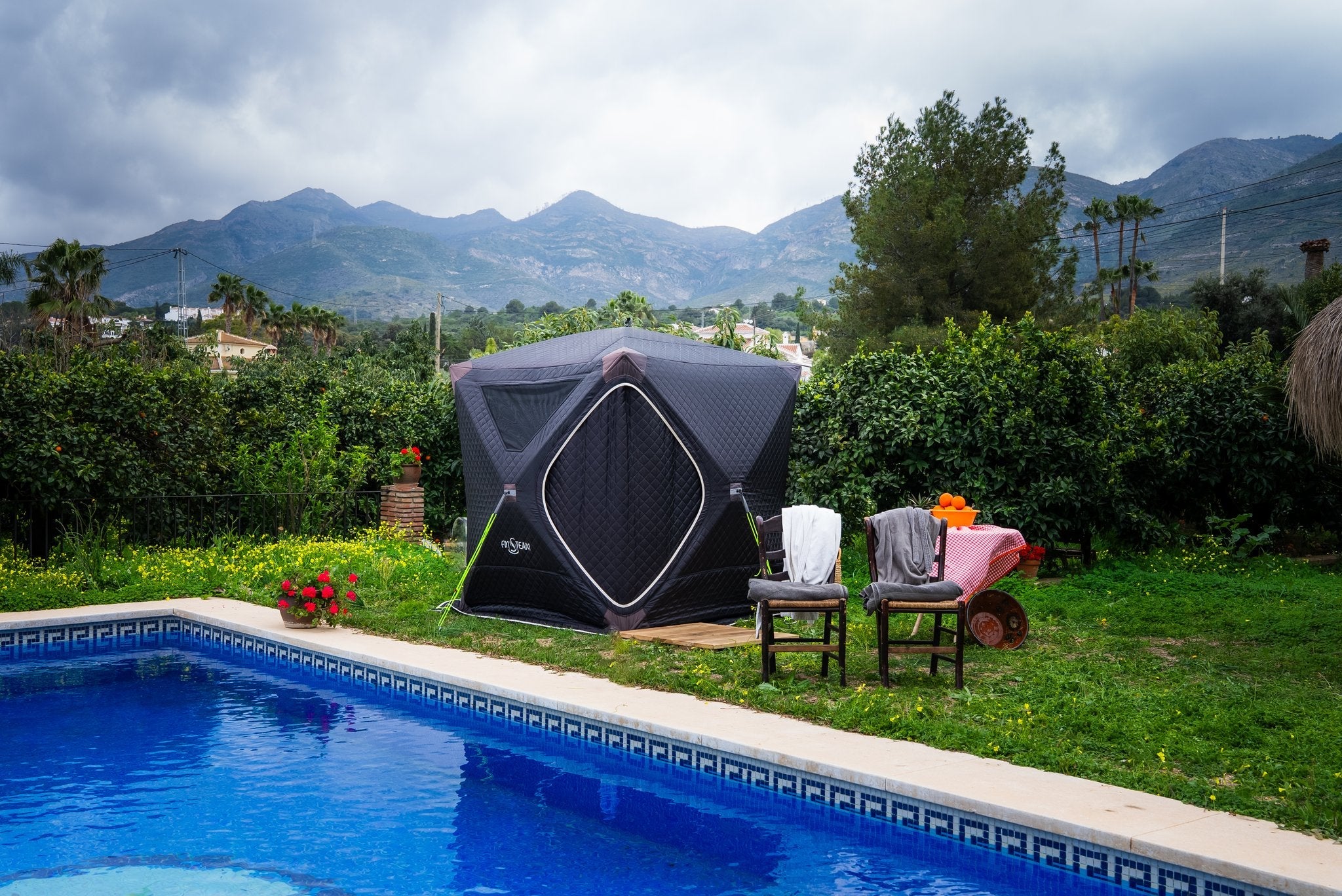 Premium Portable Sauna Tent — Pop-Up Gas Sauna, 2-4 Person, Connectable | FinSteam Fritid X