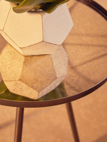 White geometric fiori white cement pot succulent with textured faceted surface and green plant foliage