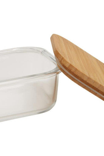 Clear glass 520ml glass container with a light brown bamboo lid from Freska perfect for food storage