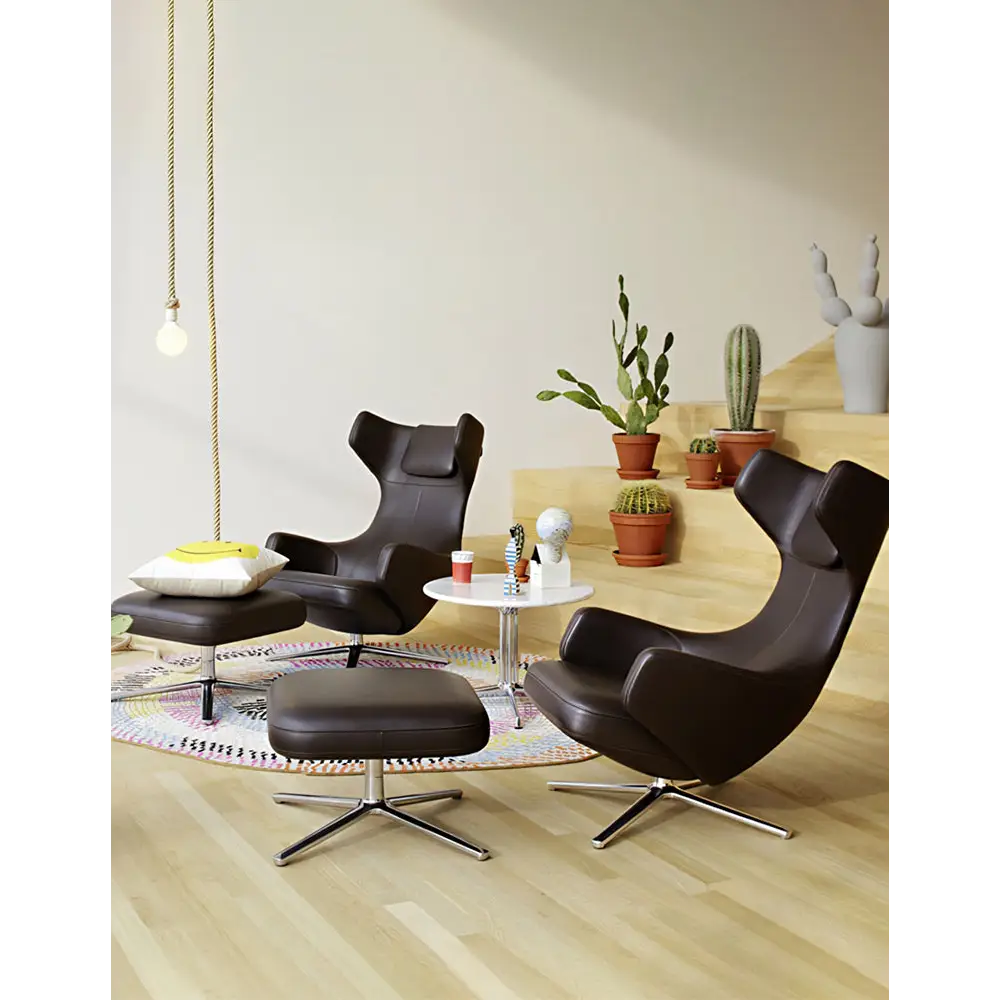 Ghoshal Egg Chair Wingback Lounge Chair With Recliner & Footstool - Swivel Chair