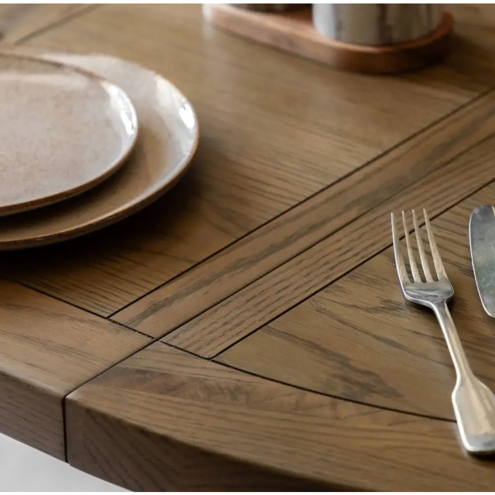 Hardwick Dining Table Round Oak - oak - Dining table