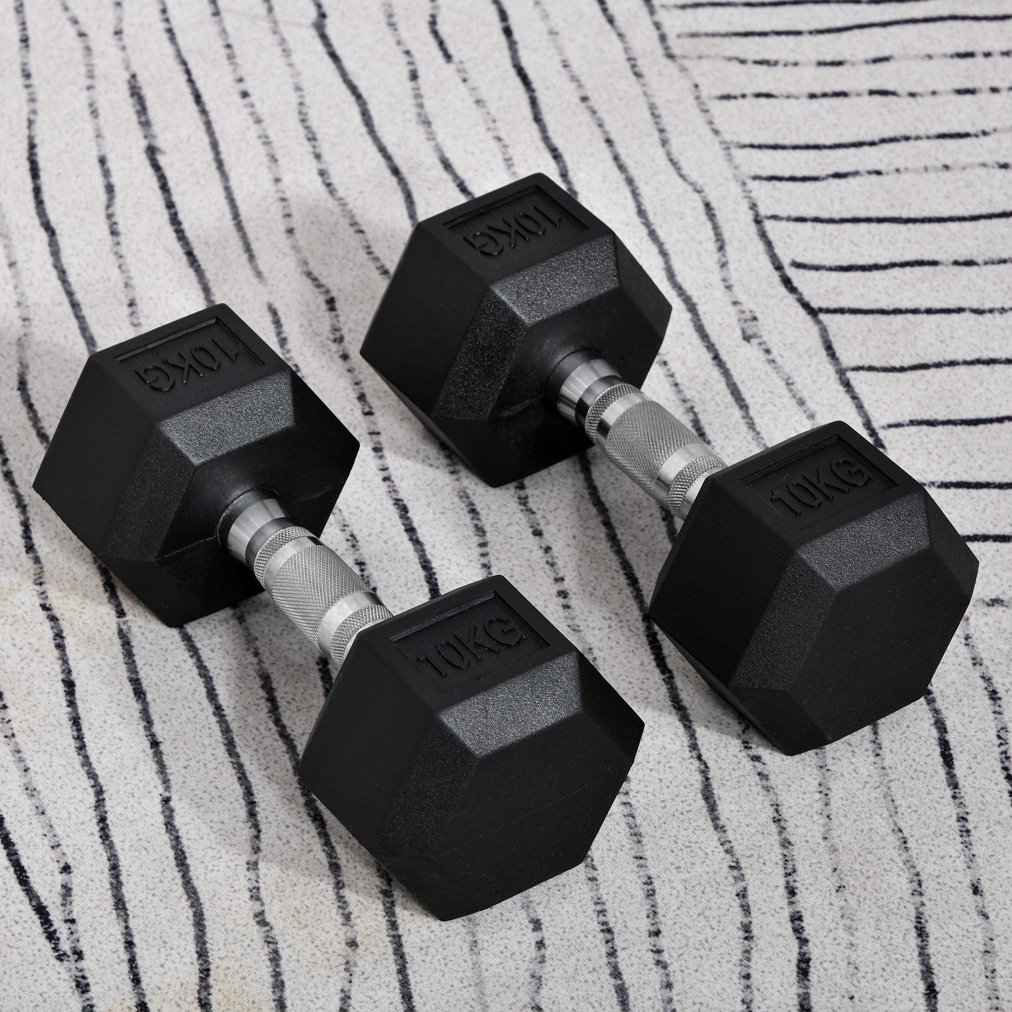 Homcom 2x10kg black hex rubber dumbbells with silver textured handles for weight lifting and home gym use