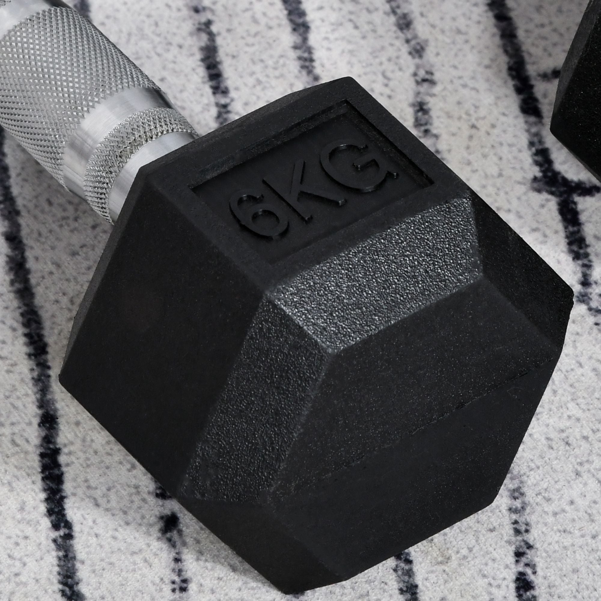 Homcom black 6kg hex dumbbell with rubber coating and silver knurled handle for home gym fitness use