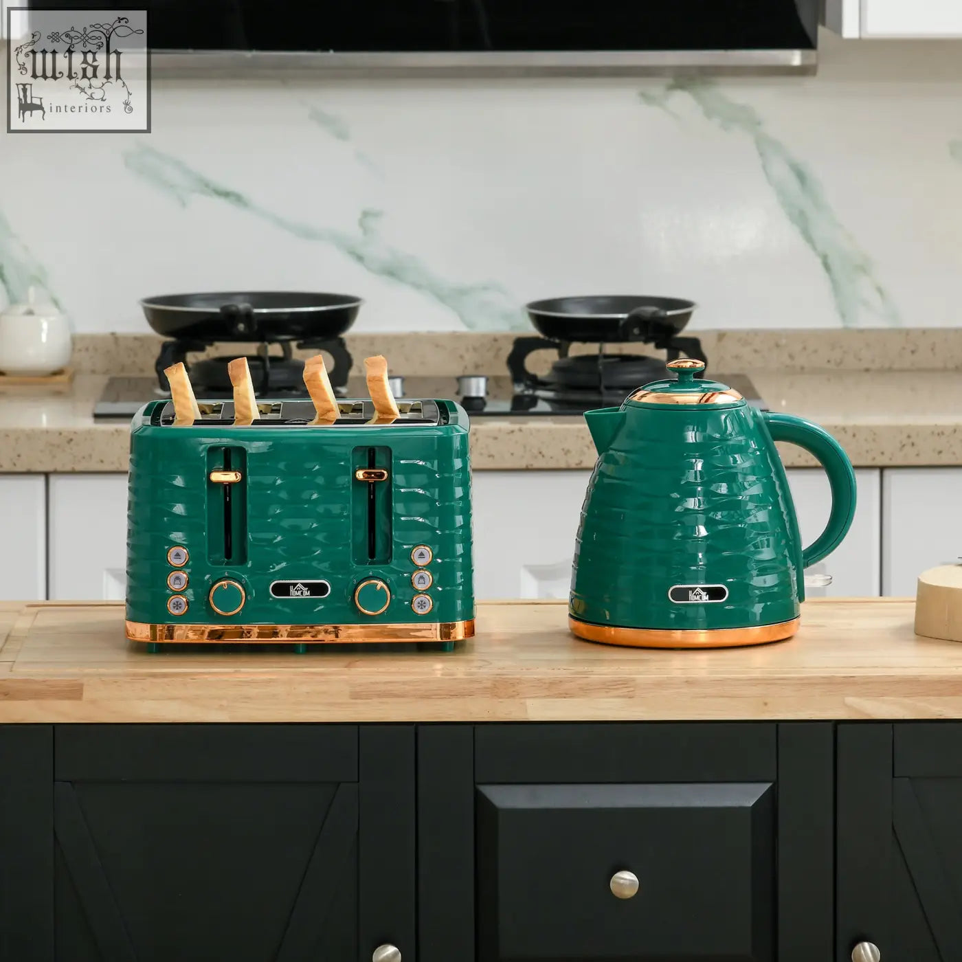 Emerald green homcom rapid boil kettle and 4 slice toaster set with gold accents and 7 browning controls