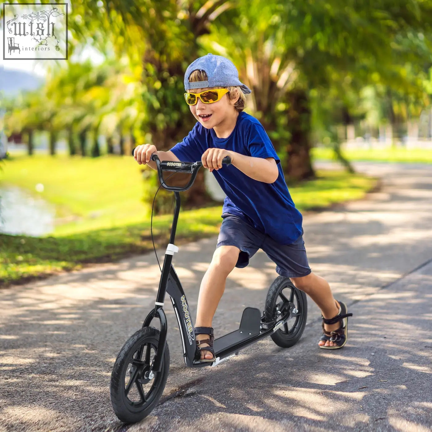 Black HOMCOM kids scooter with yellow handlebar grips, adjustable handlebars, EVA tyres, and sturdy foot deck
