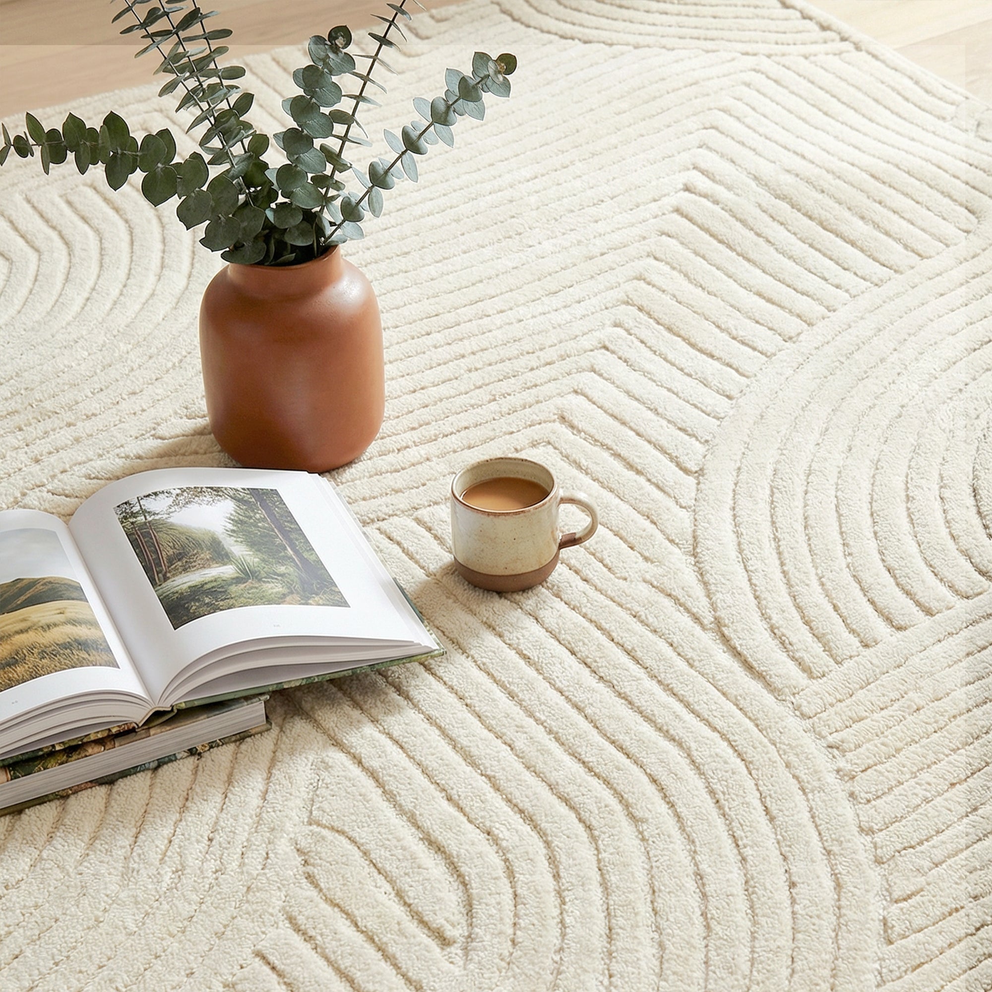 Cream-colored homcom modern geometric rug with thick plush texture and wave-like pattern for living room or bedroom