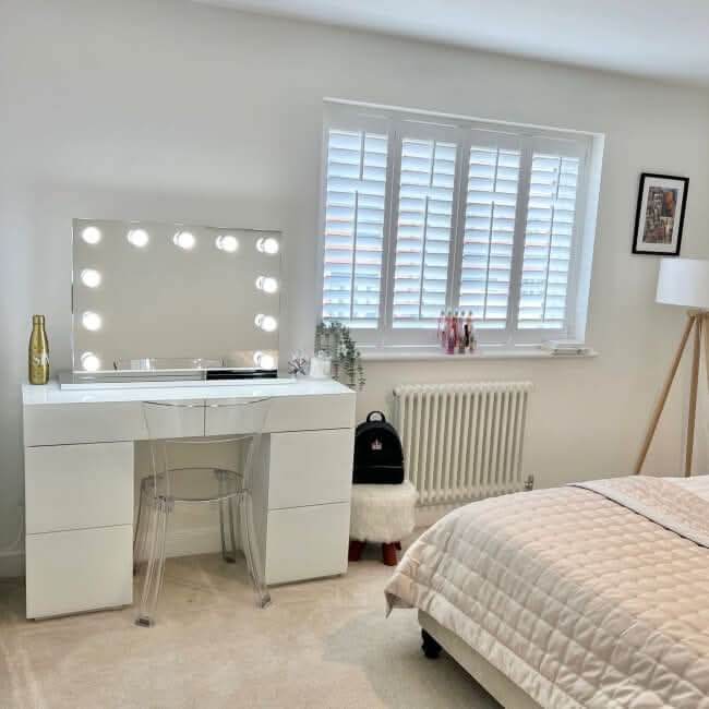 White vanity with houston bluetooth hollywood mirror 80x60cm featuring bright light and audio bluetooth speakers with clear chair