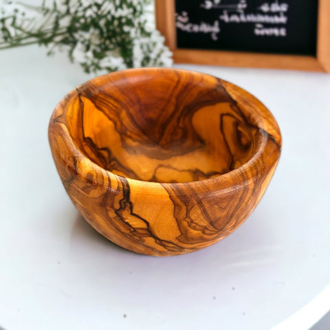 Olive Wood Set for cheese lovers, small bowl, cheese knife and mouse knife holder