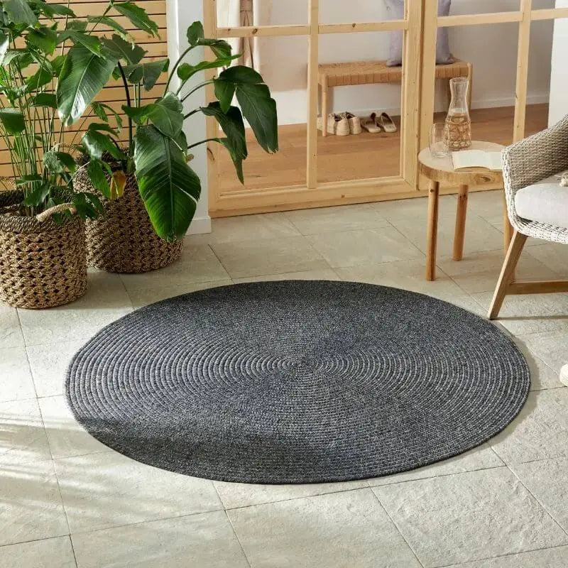 Indoor Outdoor Trenzado Rug – Bordered Plain Design - Rugs