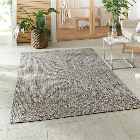 Indoor Outdoor Trenzado Rug – Bordered Plain Design - Rugs