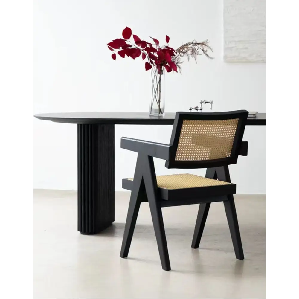 Ivar Oval Dining Table, Solid Wood｜ DC Concept