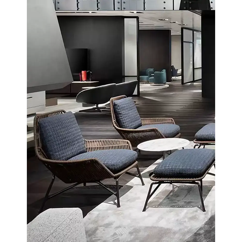 Layla Patio Outdoor Lounge Chair