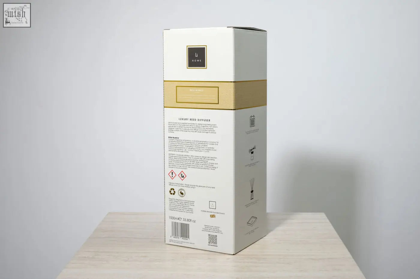White and gold luxury reed diffuser box with minimalist design for rosa blanco white rose fragrance
