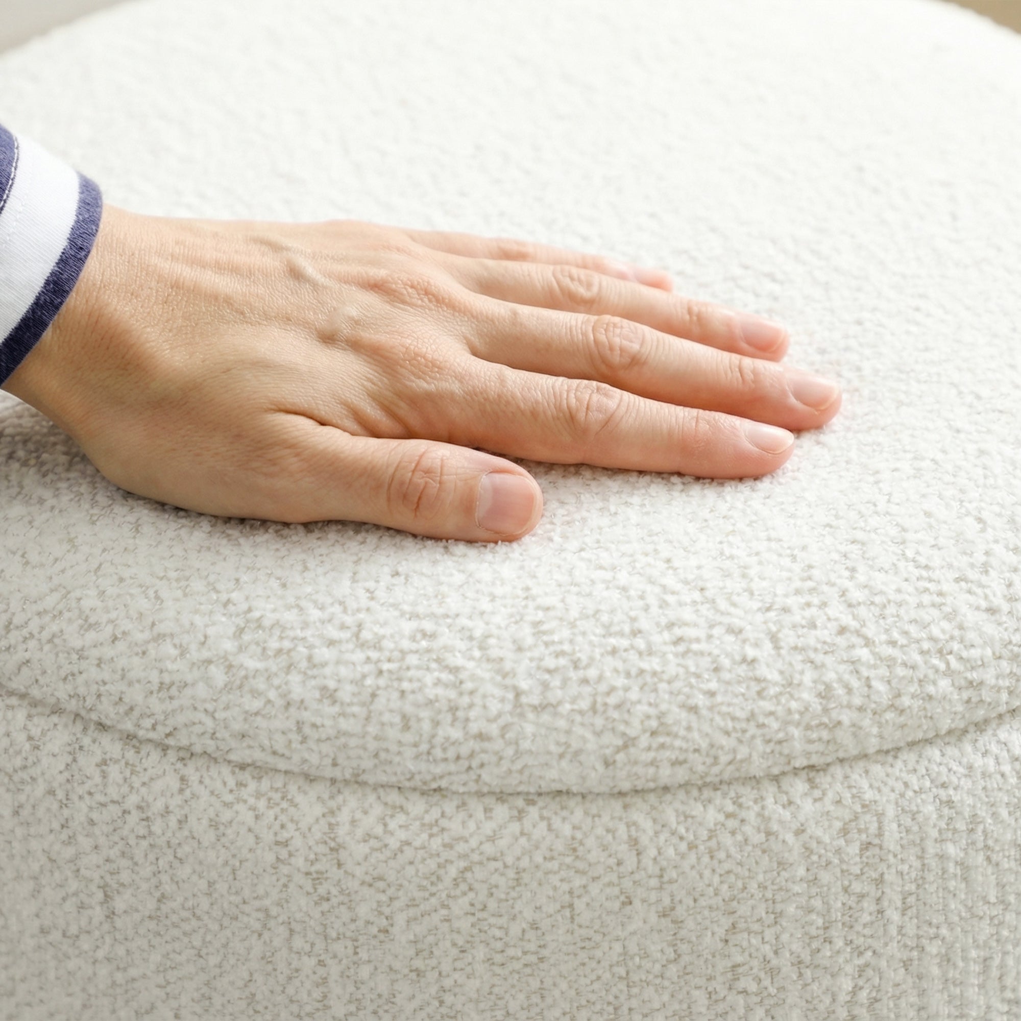HOMCOM Nesting Round Ottoman with Storage Set of 2 - Cream/Grey
