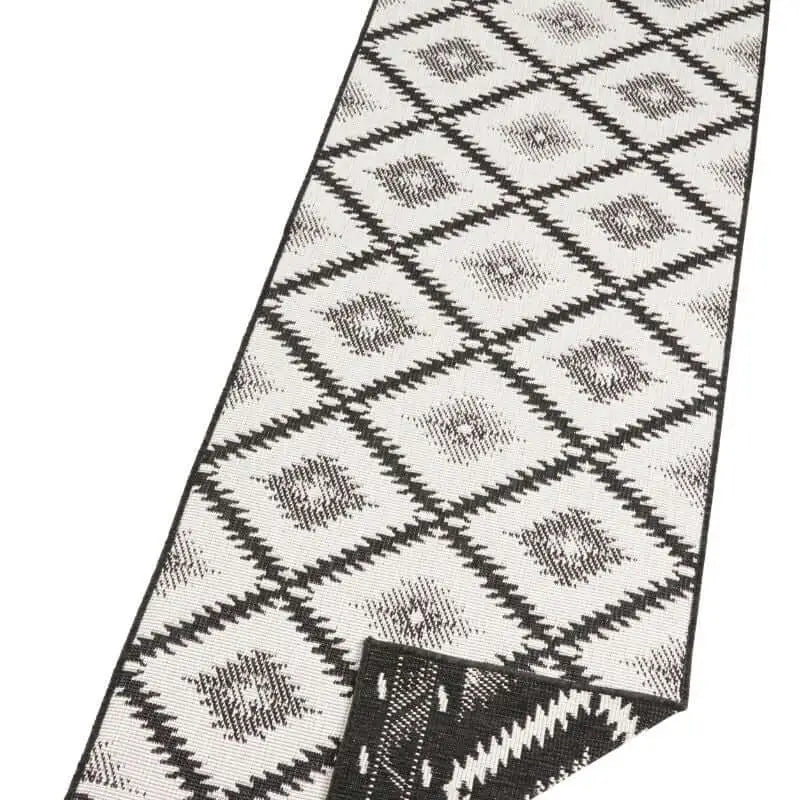 Malibu Reversible Indoor-Outdoor Rug Diamond Design - Rugs