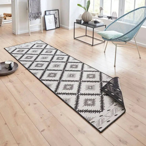 Malibu Reversible Indoor-Outdoor Rug Diamond Design - Rugs