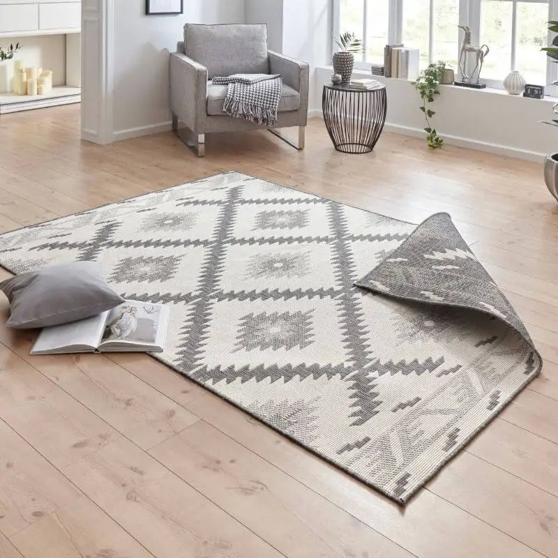 Malibu Reversible Indoor-Outdoor Rug Diamond Design - Rugs