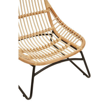 Manado relax natural rattan chair with natural rattan seat and black metal legs for cozy seating at home