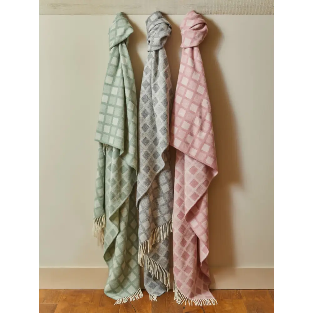 Manhattan Pure New Wool Throws - Throws & Blankets