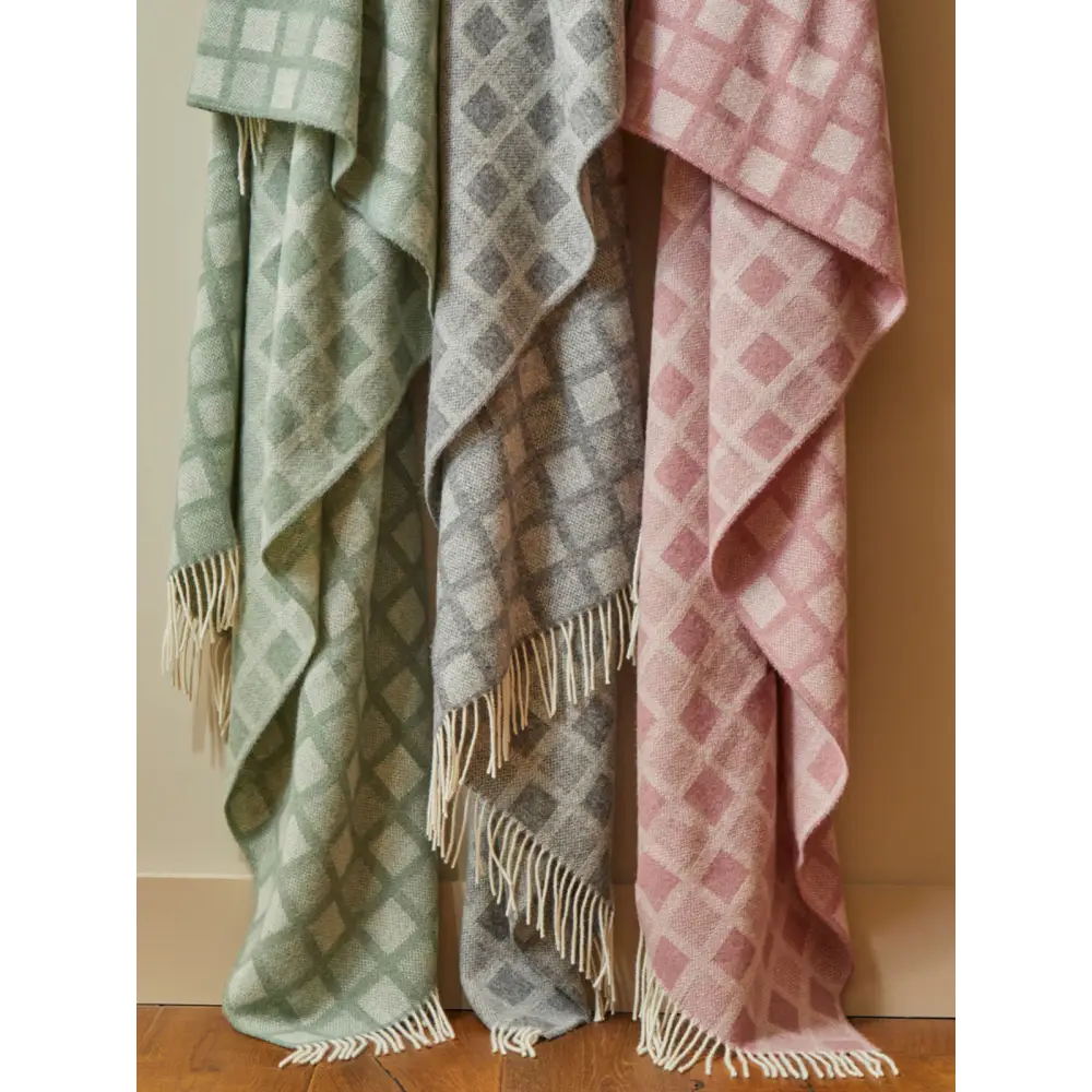 Manhattan Pure New Wool Throws - Throws & Blankets
