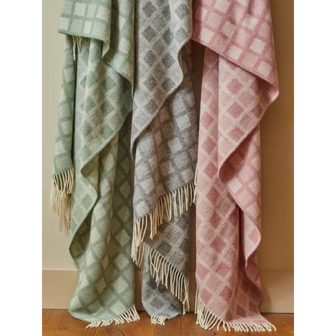 Manhattan Pure New Wool Throws - Throws & Blankets