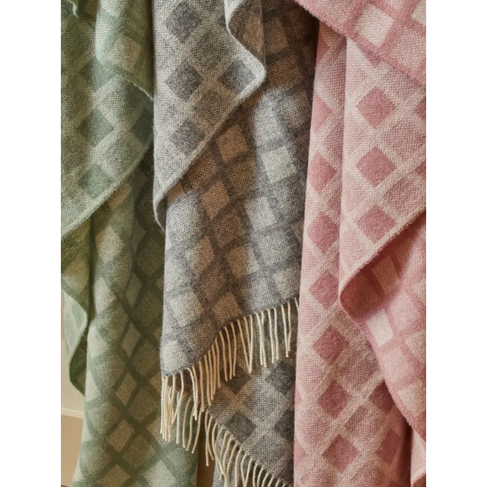 Manhattan Pure New Wool Throws - Throws & Blankets