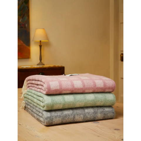 Manhattan Pure New Wool Throws - Throws & Blankets