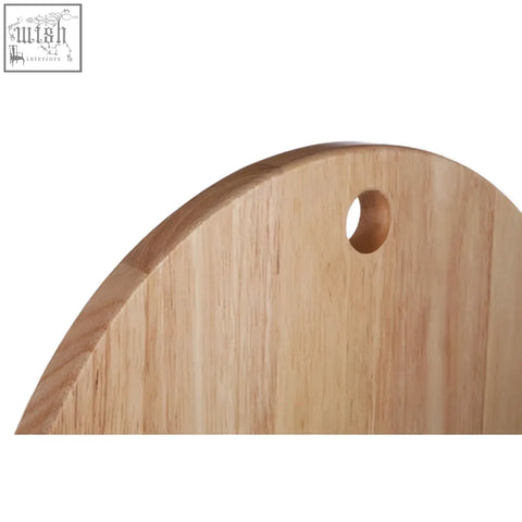 Light-colored mono bread board made of environmentally friendly rubberwood with rounded edges and a circular hole