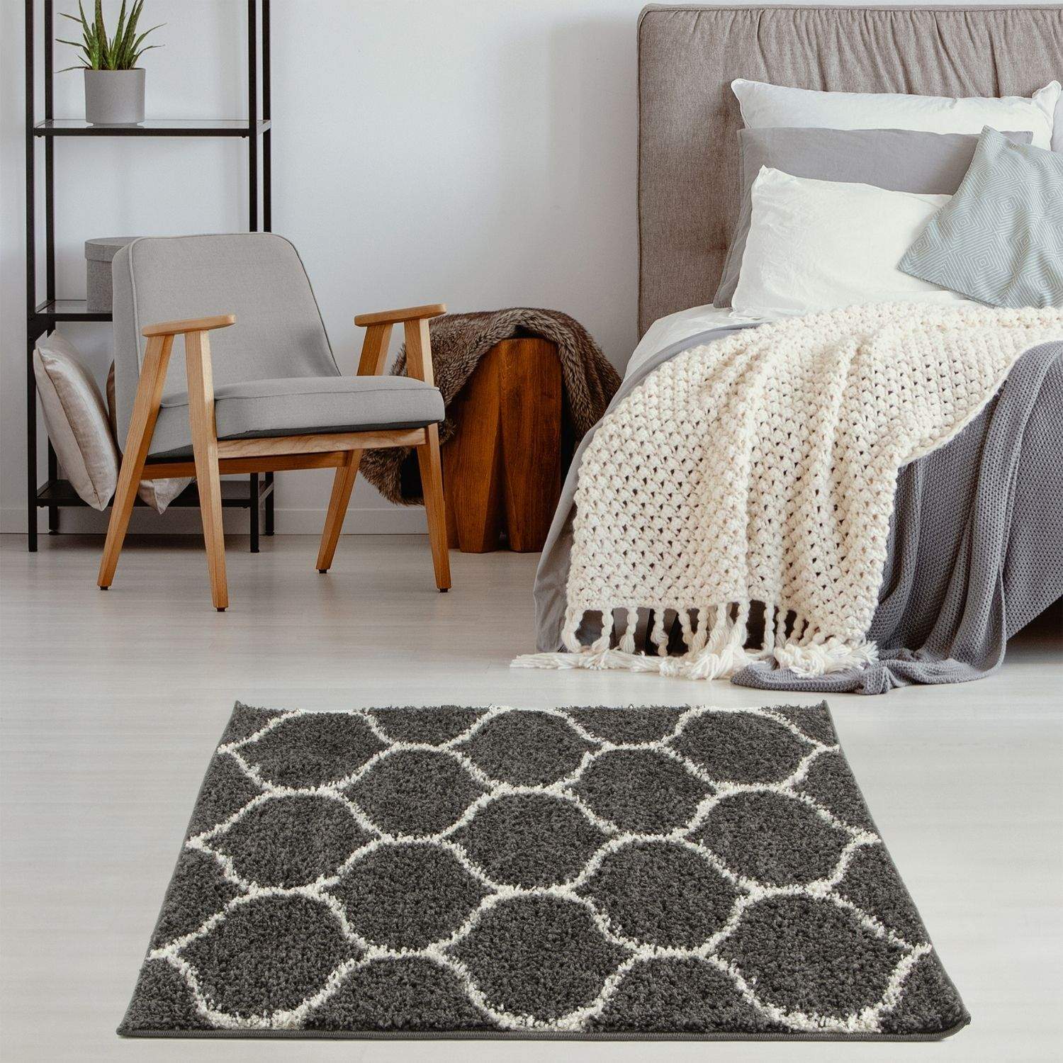 Moroccan dark grey shaggy rug with white geometric hexagonal pattern in soft plush material for cozy spaces