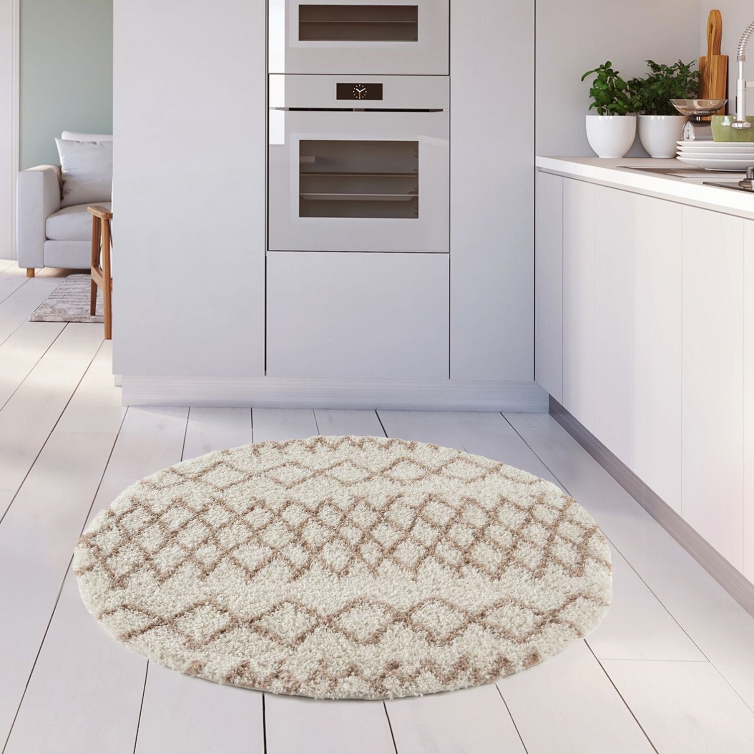 Cream-colored moroccan ivory beige shaggy rug with plush texture and subtle beige geometric diamond pattern