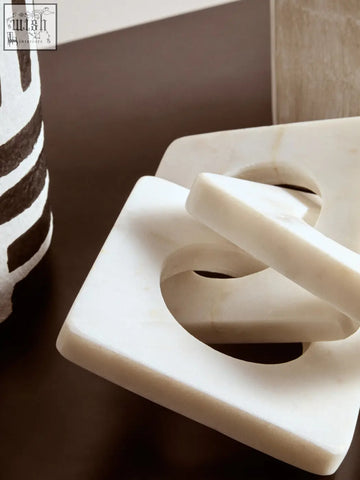 White marble square dish with circular cutout and polished edges for nason white marble chain display