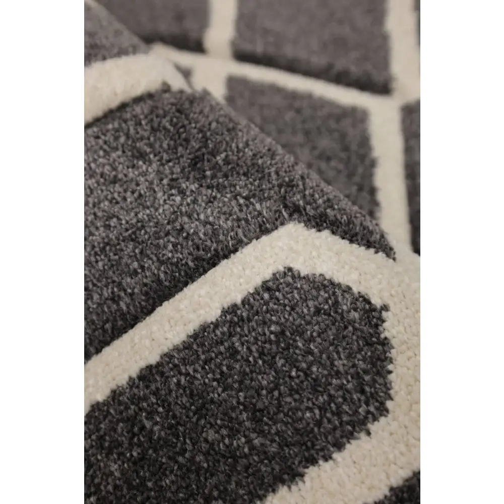 Newport Lattice Rug – Textured Geometric - Rugs