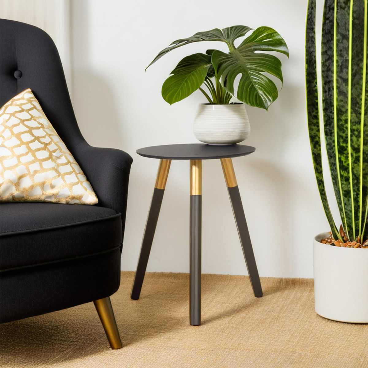 Nostra Side Table