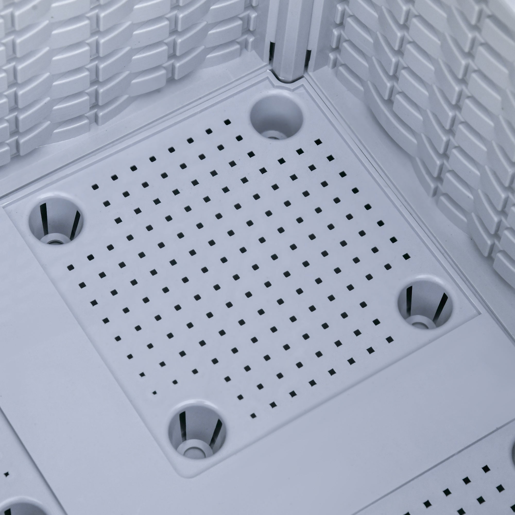 White plastic shelf panel with grid holes and corner cutouts for grey outsunny planter box dimension 40cm x 40cm x 44cm