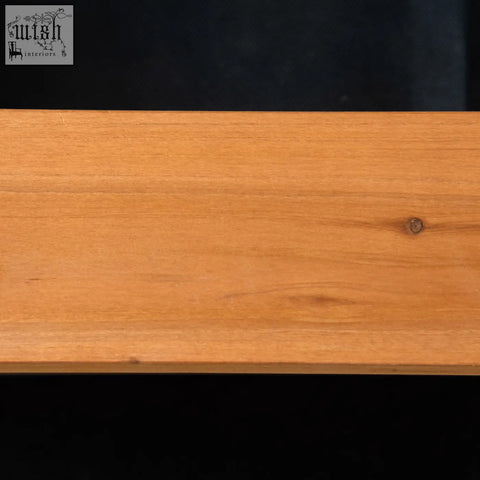 Light brown wooden plank with grain and knot from outsunny kids wooden sandbox with bottomless design and plastic basins