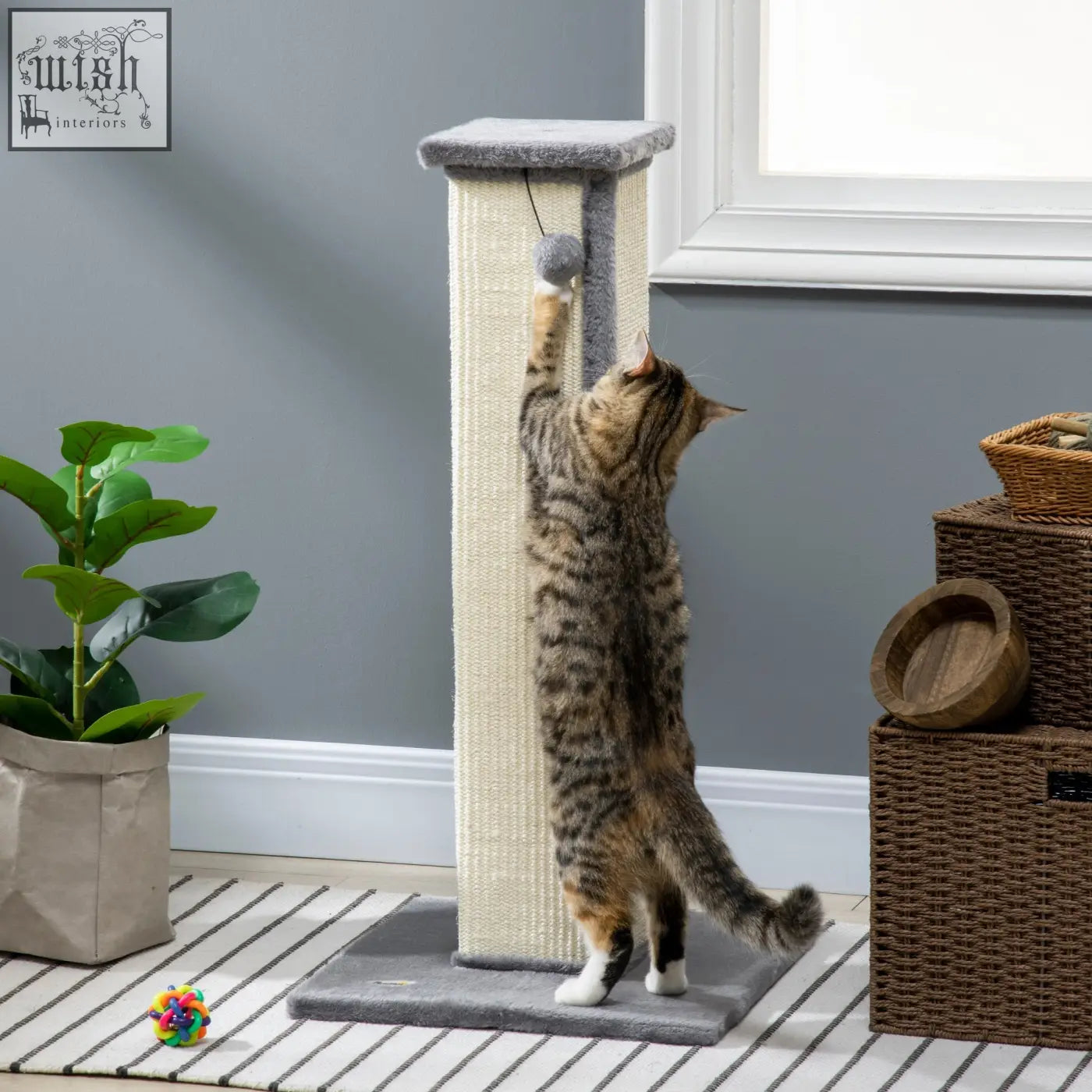 Beige and gray pawhut scratching post with textured sisal-wrapped particle board column and soft plush base