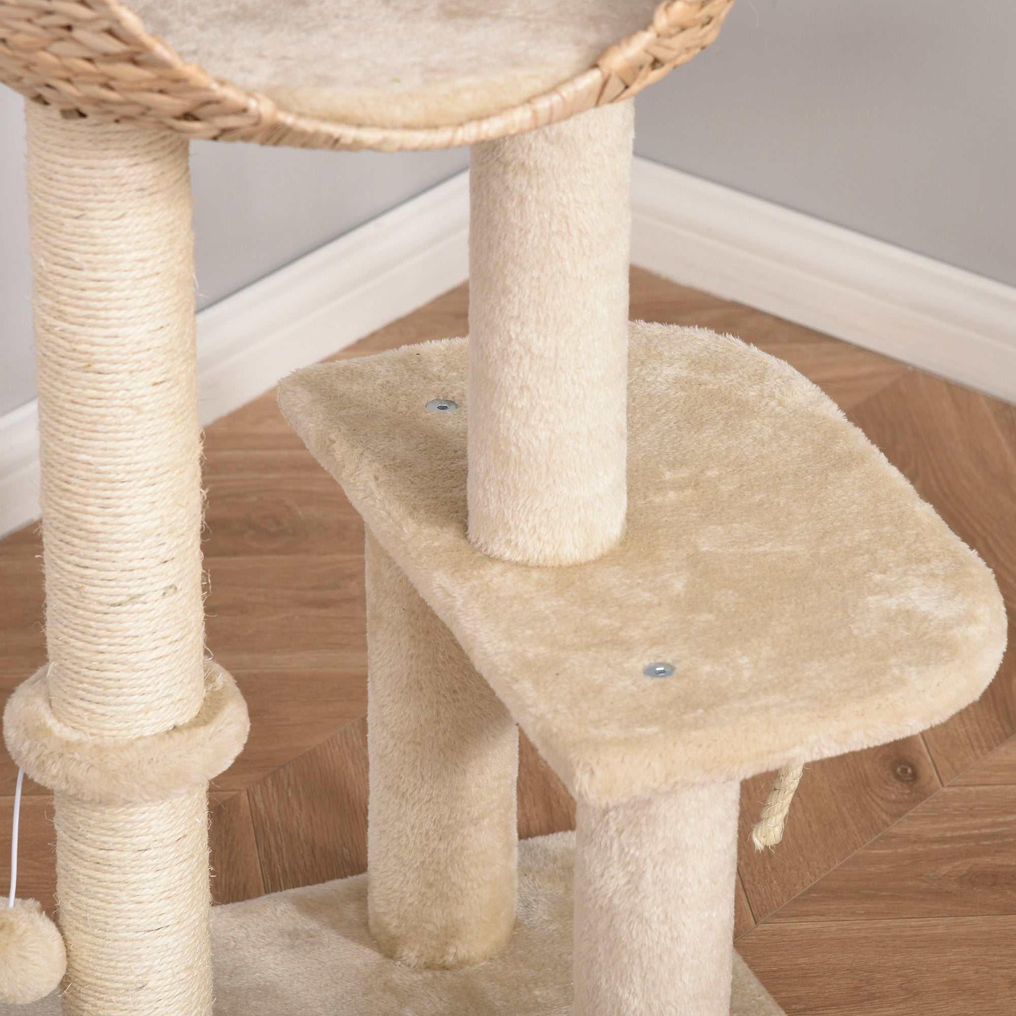 Beige woven wicker pawhut cat tree for indoor cats with sisal rope scratching posts and plush carpeted platforms 48l x 40w