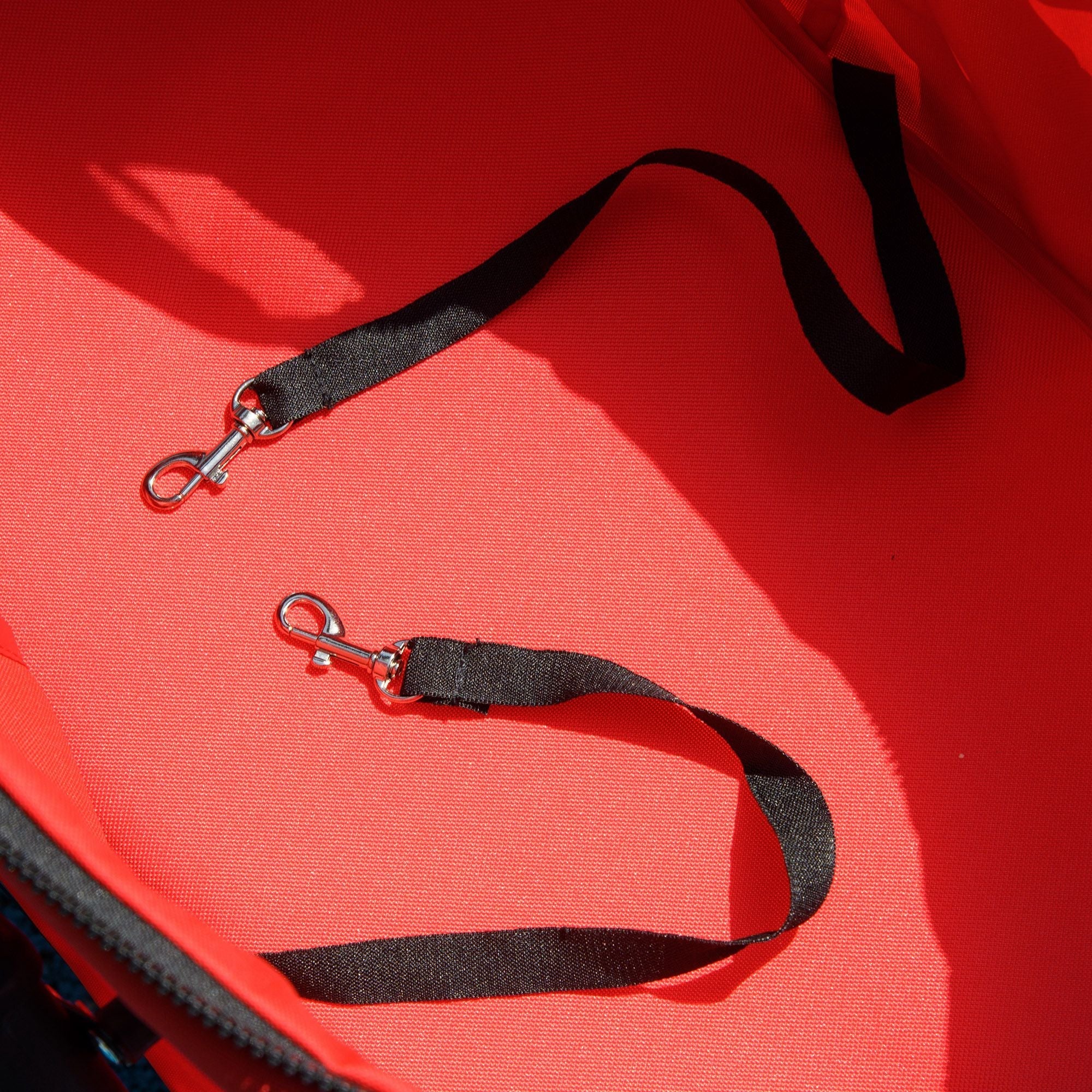 Black fabric leash with silver metal clasps for pawhut dog stroller 52l x 32w foldable pet pushchair red