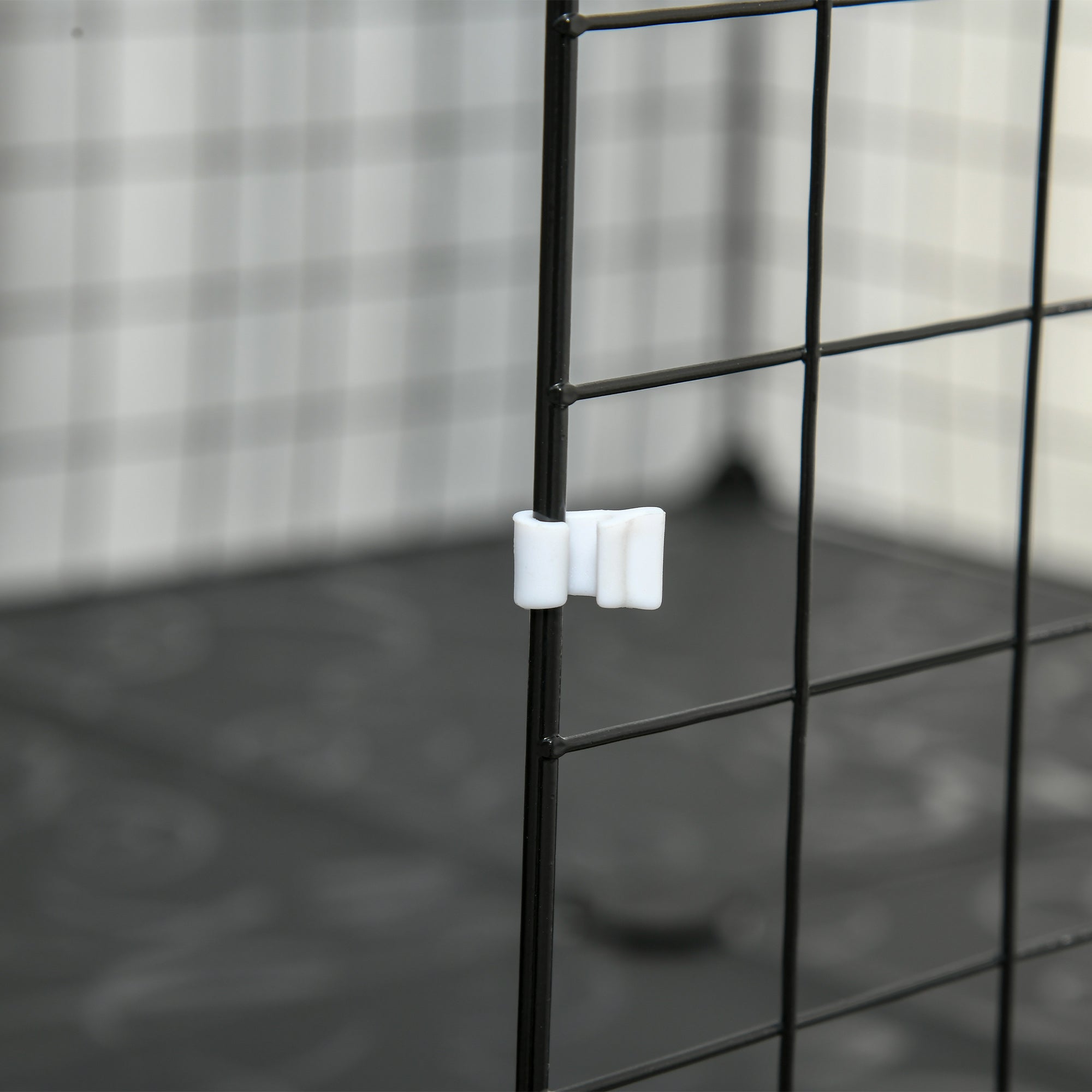 White plastic wire grid clip for black metal mesh pawhut pet playpen with side-open door panels for small animals guinea pig