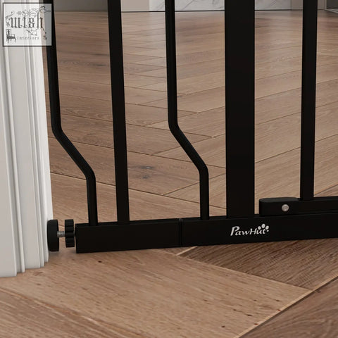 Black metal pawhut wide dog safety gate with adjustable width and sleek curved bars for doorways and staircases