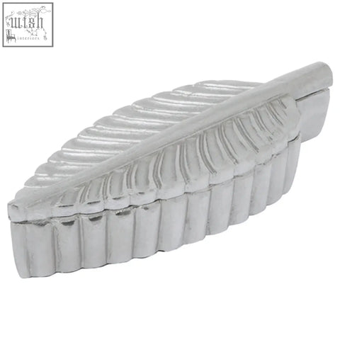 Silver leaf-shaped cookie cutter with detailed veins and smooth finish from prato silver plume box collection