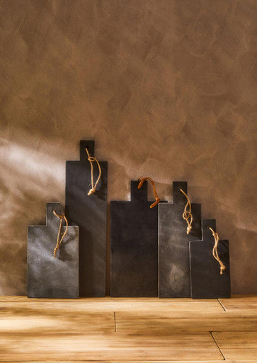 Set of five preto large slate paddle chopping boards in black with natural rope handles for serving and prep