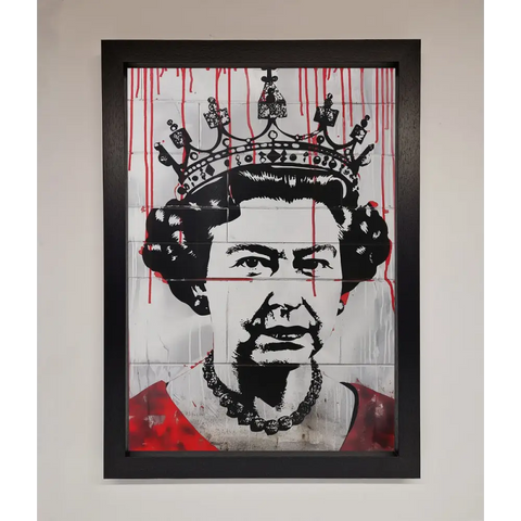 Queen Elizabeth Graffiti Red Blood Framed Poster - A3 (29.7 x 42 cm) / Black - Framed Print