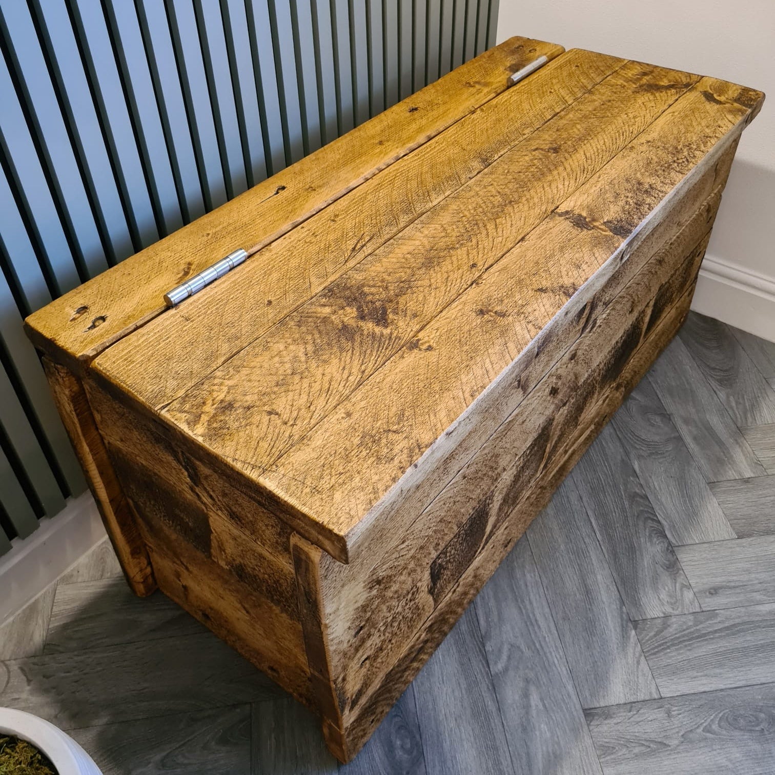 Horsham Storage bench - Solid Wooden Seat Chest