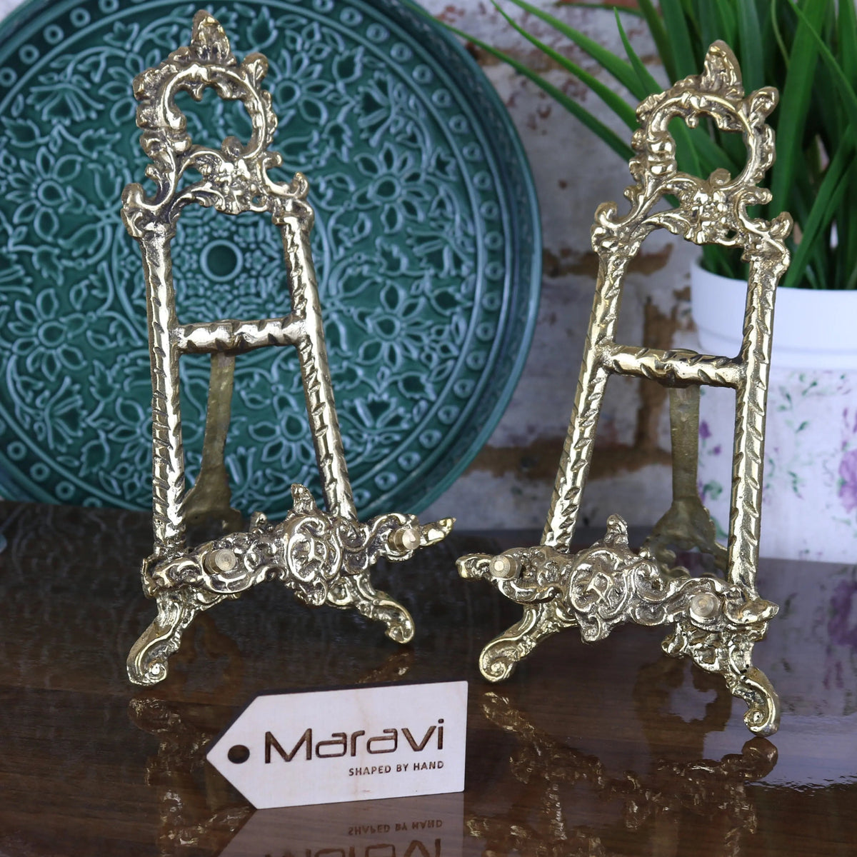 Pair of ornate gold-toned brass easels with scrollwork decorative feet saramati 20cm brass easel set of 2