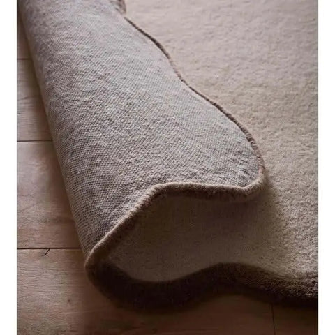 Scalloped Rugs Bordered Design - Rugs