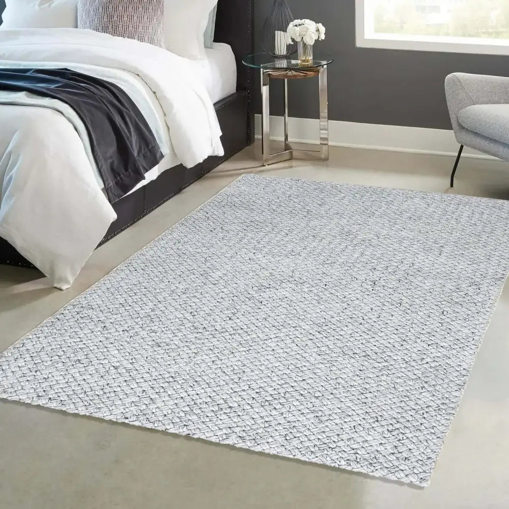 Solid Design Recycled Low Pile Eco Rug | Nila - Rugs